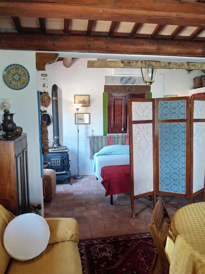 Il Corbezzolo Suite Appartament Castelluzzo Eksteriør bilde